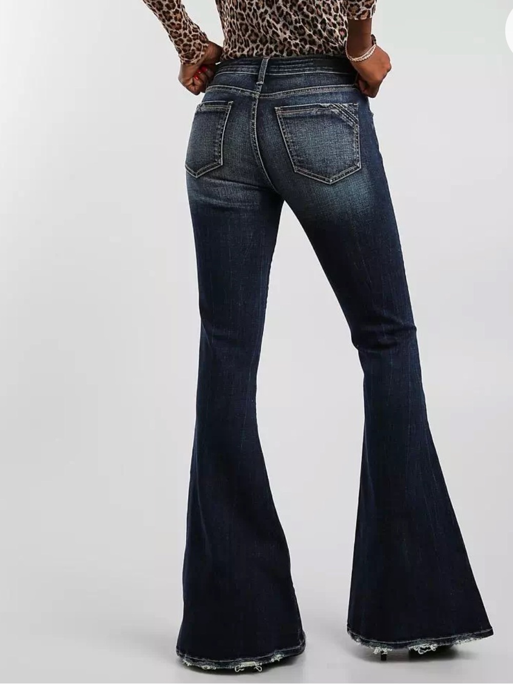 Buckle Black Fit No.53 Super Flare Jeans Women's Size 28 x 34 Long Tall Stretch